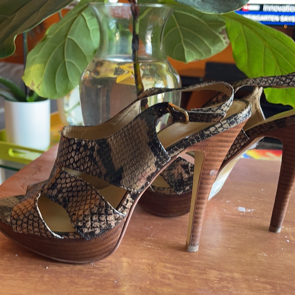 Beautiful women shoes - Picture 4 of 4